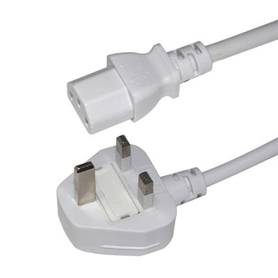 B1363 PDU με 5M επανασύνδεση και UK C13 καλώδιο ρεύματος