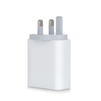 UK Plug Fast Type C Τεχνητό φορτιστή 5V 9V 12V 3A 15V 2.6A PD 36W 45W