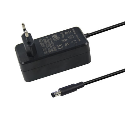 ΕΕ Στον τοίχο 1M 22AWG Αναπροσαρμοστής τροφοδοσίας 12V 5A 5521Mm Για κάμερα CCTV LED