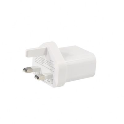 1A+1C USB ταξιδιωτικό φορτιστή Γρήγορη φόρτιση Τύπος C Γρήγορη φόρτιση 30W Wall UK Qc