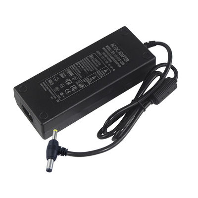 55X21mm 24V 2A Εναλλακτικός προσαρμογός Διπλής γωνίας DC πλέγμα τροφοδοσίας ηλεκτρικής ενέργειας Στυλ επιτραπέζιου υπολογιστή