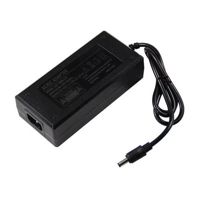 Μεγάλη τάση εισόδου 240v 100 C14/C8/C6 Ηλεκτρονικός προσαρμογός Πολλαπλές πύλες συνεχούς ρεύματος 5.5*2.1 120W Δύναμη 240V
