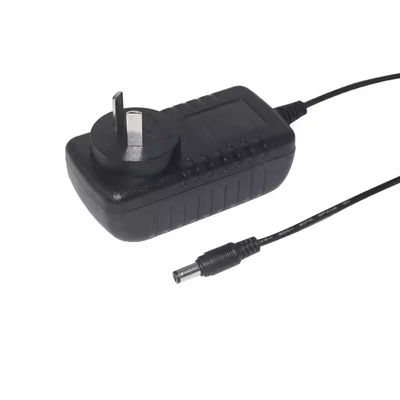 Συνδετήρας Au Pin Dc Plug προς 2 AU Pin DC Καθαρός αγωγός χαλκού Αναπροσαρμοστής ισχύος ABS Υλικό μόνωσης Εισαγωγή 12V 1A/2A